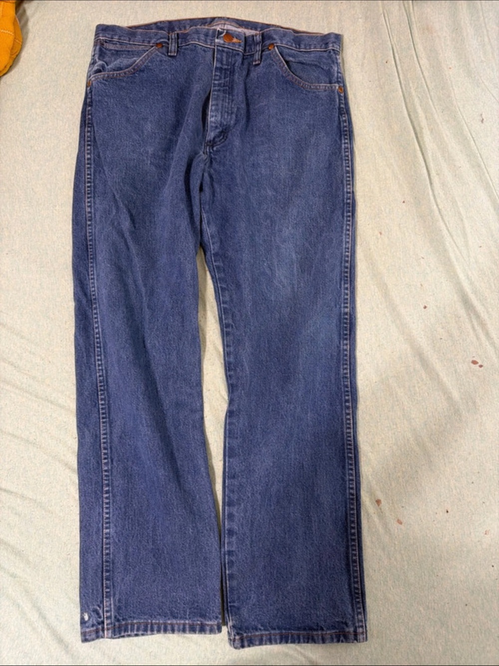 Wrangler Men’s Dark Blue Bootcut Jeans